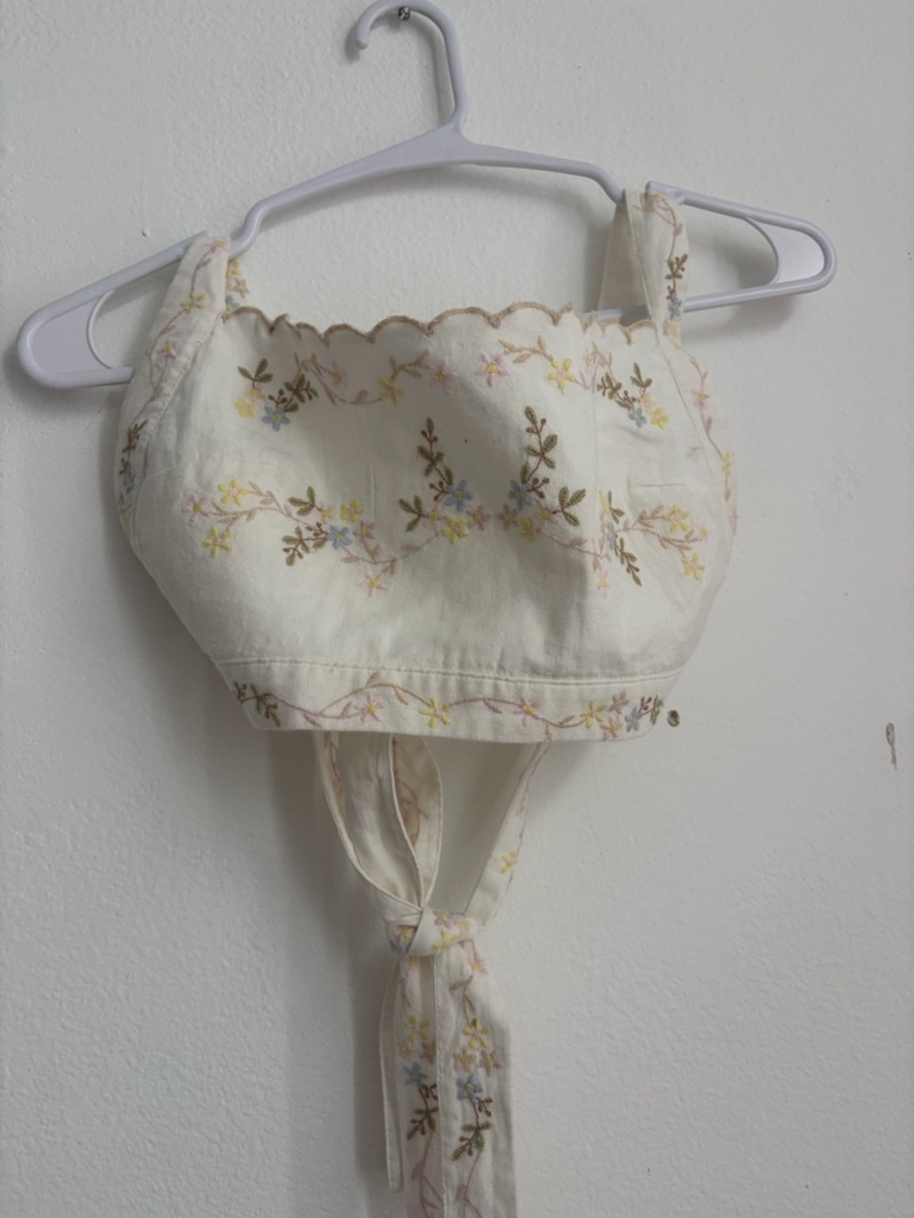 Zara Cream Embroidered Floral Tie-Back Crop Top